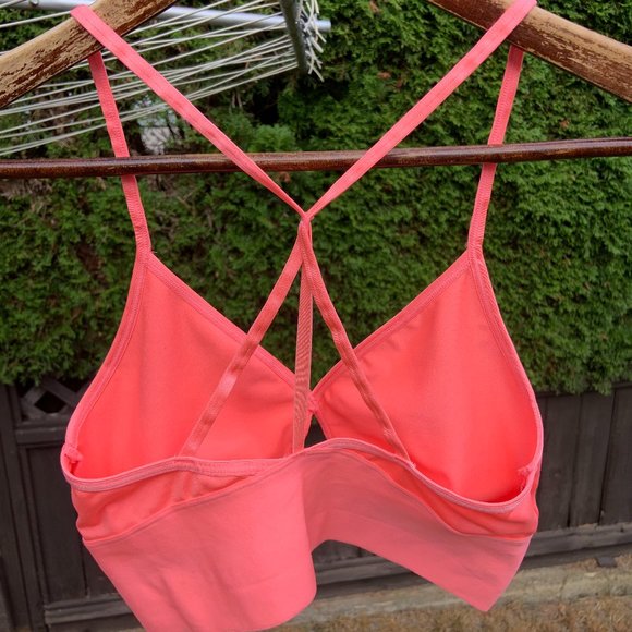 Coral Keyhole Cutout Low Impact Strappy Sports Bra, Size Women's S (La SENZA) - Picture 3 of 4
